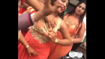 Preview 2 of Hindi Dubbed Film Free - Woman Outdoor Nude Dance