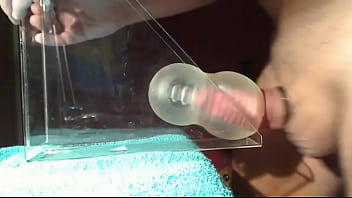 Preview 3 of Cloths Remove Porn - Metendo gostoso no brinquedinho