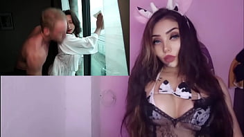 Preview 1 of Sunny Leone Sexy Videos 2019 - Joven Rusa de grandes tetas naturales recibe un duro anal
