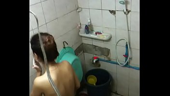 Preview 3 of Cum Tribute Movies - bathinggirl.MOV