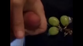 Preview 3 of Paus Ekor - Grapes