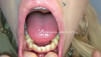 Preview 1 of Pussy Licking Plumber - Mouth Fetish - Vyxen Mouth Video 2