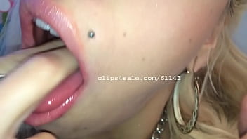 Preview 4 of Pussy Licking Plumber - Mouth Fetish - Vyxen Mouth Video 2