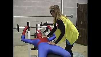 Preview 1 of Banyodan Cikinca Sikiyor - Spiderman and Flygirl