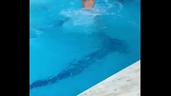 Preview 4 of Bazzer House Teacher - SALTIBUN GOSTOSINHO NA PISCINA