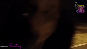 Preview 2 of Thighjob Teen - Esposa &eacute_ filmada mamando o roludo na pra&ccedil_a da cidade