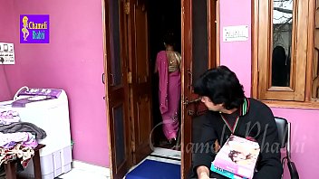 Preview 2 of Pakistani Husband Wife Night Sex - Indian Bhabhi Having Wild Sex With Bra Seller