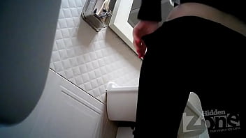 Preview 4 of Graet Khali - voyeur pink anus