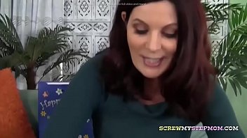 Preview 1 of Porn Upin Ipin - Stepmom Sharon Fucked in Stockings