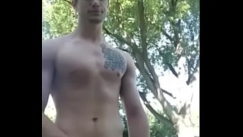 Preview 2 of Brazilian Big Wet Bootyanal - Batendo uma no quintal de casa