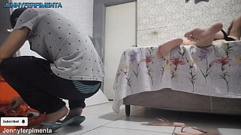 Preview 2 of Biyaww - casada vadia paga o montador com xerecard