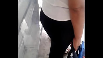 Preview 1 of Daisy Marie Having Sex Outdoor - Grabando a se&ntilde_ora rica en el metropolitano