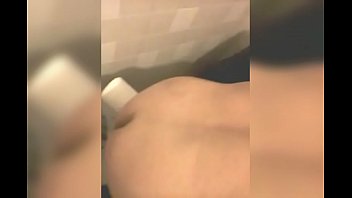 Preview 4 of Pigpoobs - video 2017 Mar 30 12 40 53