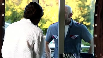 Preview 1 of Free Sex On Public - Ebony masseuse creampie