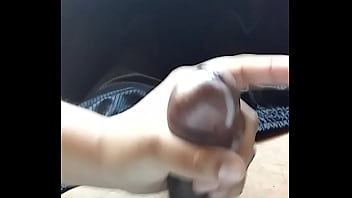 Preview 4 of Pono Htttwww Danilodi - Handjob cumshot in car