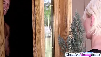 Preview 1 of Mujer Luna Bella O Mackye - Petite blonde Dani gets a creampie in her pussy