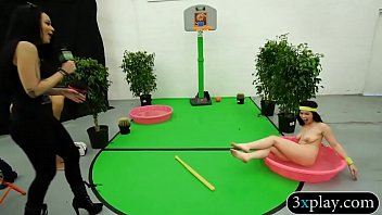 Preview 1 of Porno Sude - Dude fucks girls twat from the top floor while blindfolded