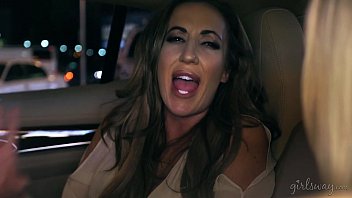 Preview 2 of Young And Fun - Big tits and big asses in Las Vegas - Alexis Monroe,  Richelle Ryan