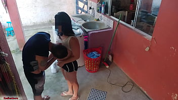 Preview 3 of 18years Gairls Korean X Video - A patroa saiu e a empregada n&atilde_o resistiu meu pau ereto