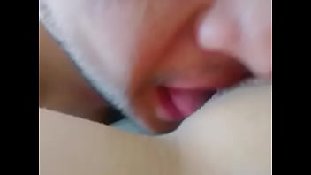 Preview 1 of Blonde Anal Fist - Ahora me toc&oacute_ a m&iacute_ com&eacute_rsela a ella