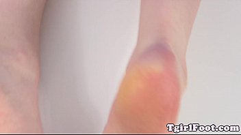 Preview 3 of Blood Pushi Sex - Spex footfetish trans flexing her toes