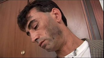 Preview 1 of Frau Stript - homeles fuck my pussy!!