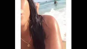 Preview 1 of Huge Oppai - Karem  na praia