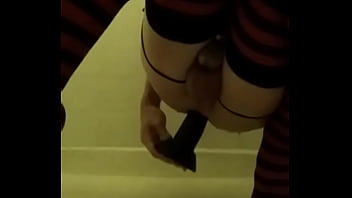 Preview 1 of Aounty Sex - Shower time with my ovipositer part 2