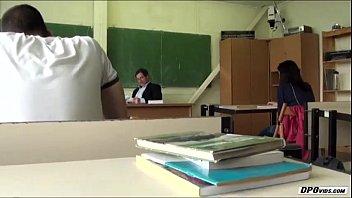 Preview 1 of Gorda Sumisa Madura - Teen student has public sex in classroom with partner