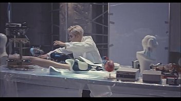Preview 2 of Woman And Group Sex - Ch&uacute_ng Ta Kh&ocirc_ng Thuộc Về Nhau - Official Music Video - Sơn T&ugrave_ng M-TP