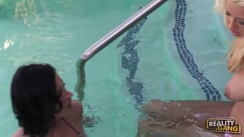 Preview 1 of Collection Creampie - Box Lunch at the Pool