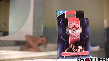 Preview 2 of Bus Hand Thuch - Thick blondie solo play in the hottub