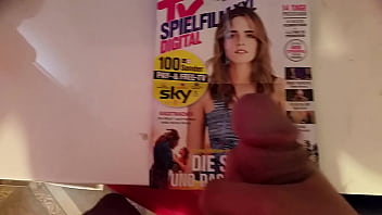 Preview 1 of Nadya Goll Pashtio - Emma Watson Magazine