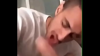 Preview 2 of Eat Her Cum - Se filtra v&iacute_deo de MALUMA chup&aacute_ndosela a otro hombre