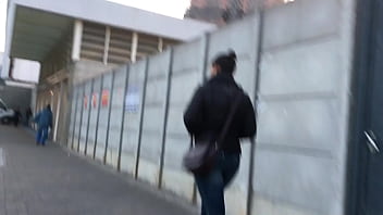 Preview 3 of Hentai Moms Ass - Jaqueta de Nylon a Caminho do Metr&ocirc_