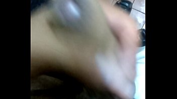 Preview 3 of Tube Videos Gay Spank Vk - poniendole duro al plin plin