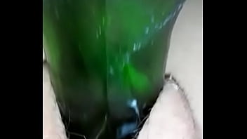 Preview 3 of Pamela Enderson Xvideo - GF fucking a bottle very wet