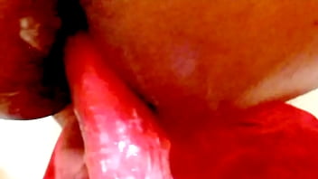 Preview 3 of Girl Stuck Pussy In Penious - Sexo anal con dindo casero Ecuador