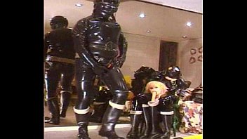 Preview 1 of 19 Inch Penis Fuck - RoxinaHornyInTangaAndRubber09062004