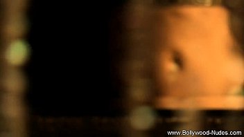 Preview 2 of Vena Milk Xxx Potos - Seductress Indian MILF Dancer