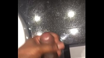 Preview 2 of Cachetero Vajo Faldas - Big black cock solo ejaculation (BIG LOAD)