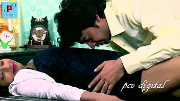Preview 2 of Sothh Indian Aunty - बॉस की बीवी का गैर सम्बन्ध Boss Ki Bivi Ka Gair Sambandh A Hindi Short Film hot hindi short movie -