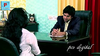 Preview 1 of Sothh Indian Aunty - बॉस की बीवी का गैर सम्बन्ध Boss Ki Bivi Ka Gair Sambandh A Hindi Short Film hot hindi short movie -