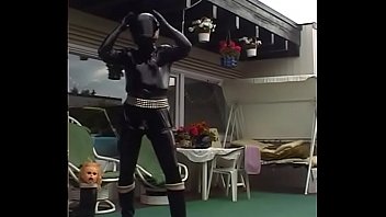 Preview 3 of Ter Na - Roxina2003ShinyRubberOut190603.WMV