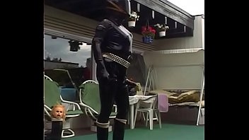 Preview 4 of Ter Na - Roxina2003ShinyRubberOut190603.WMV