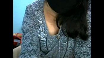 Preview 1 of Ngintip Saat Mandi - Sexy Big Boobs Aunty Strip to Show Her Big Boobs on Cam 2612