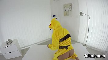 Preview 2 of Sex Kamera - Wacky girl fingers quim and gets licked and penetrated in pov