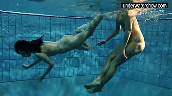 Preview 4 of Vk Milf Anal - Two sexy amateurs showing their bodies off under water