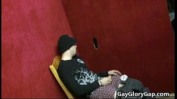 Preview 2 of Princess Maya Webcam4 - Black Gay Dude Get His Dick Sucked By White Boy And Receive Also Wet Handjob 11