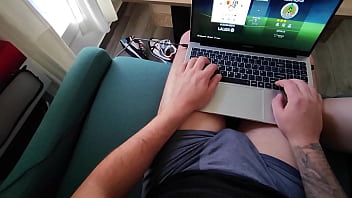 Preview 1 of Rekha Ka Bf Video - Mi Novio quiere Jugar FIFA y yo quiero Jugar con su POLLA !!